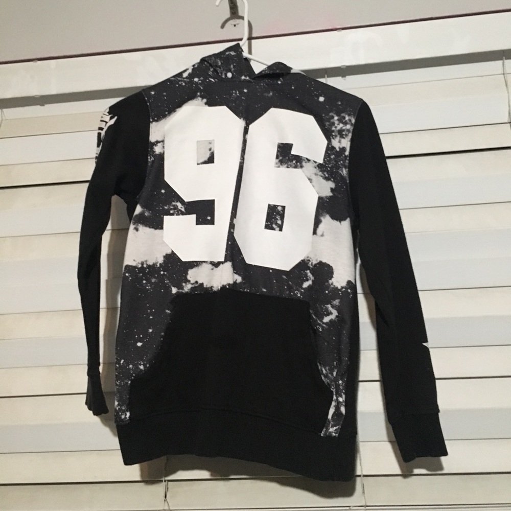 A sweat shirt for kids